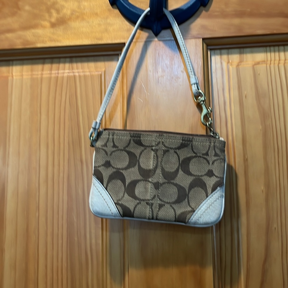 Coach Wristlet - Picture 6 of 7